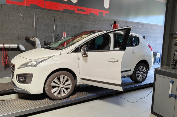 Garage pour un voyant adblue sur un Peugeot 3008 1.6 Bluehdi 120 à Lyon